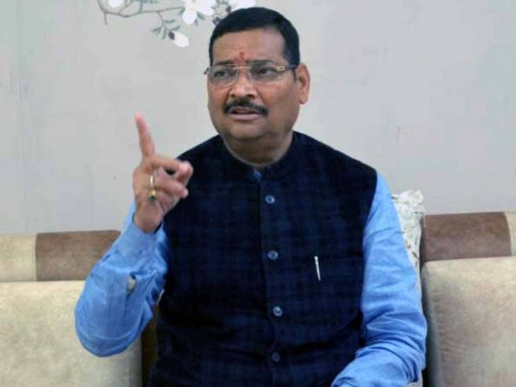 झारखंड सरकार के संरक्षण में खेला जा रहा शराब कारोबार में अवैध उगाही का खेल: दीपक प्रकाश