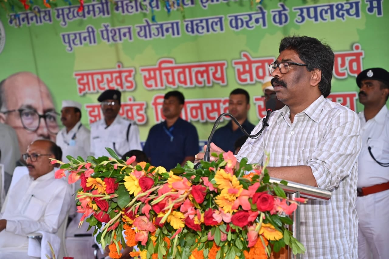 सीएम हेमंत सोरेन का एलान, आगनबाड़ी सेविकाओं को जल्द मिलेगा बोनस