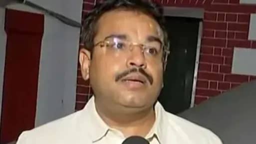 लखीमपुर हिंसा मामले में पुलिस के सामने पेश हुए आशीष मिश्रा टेनी, हत्या मामले में पुलिस ने भेजा था समन