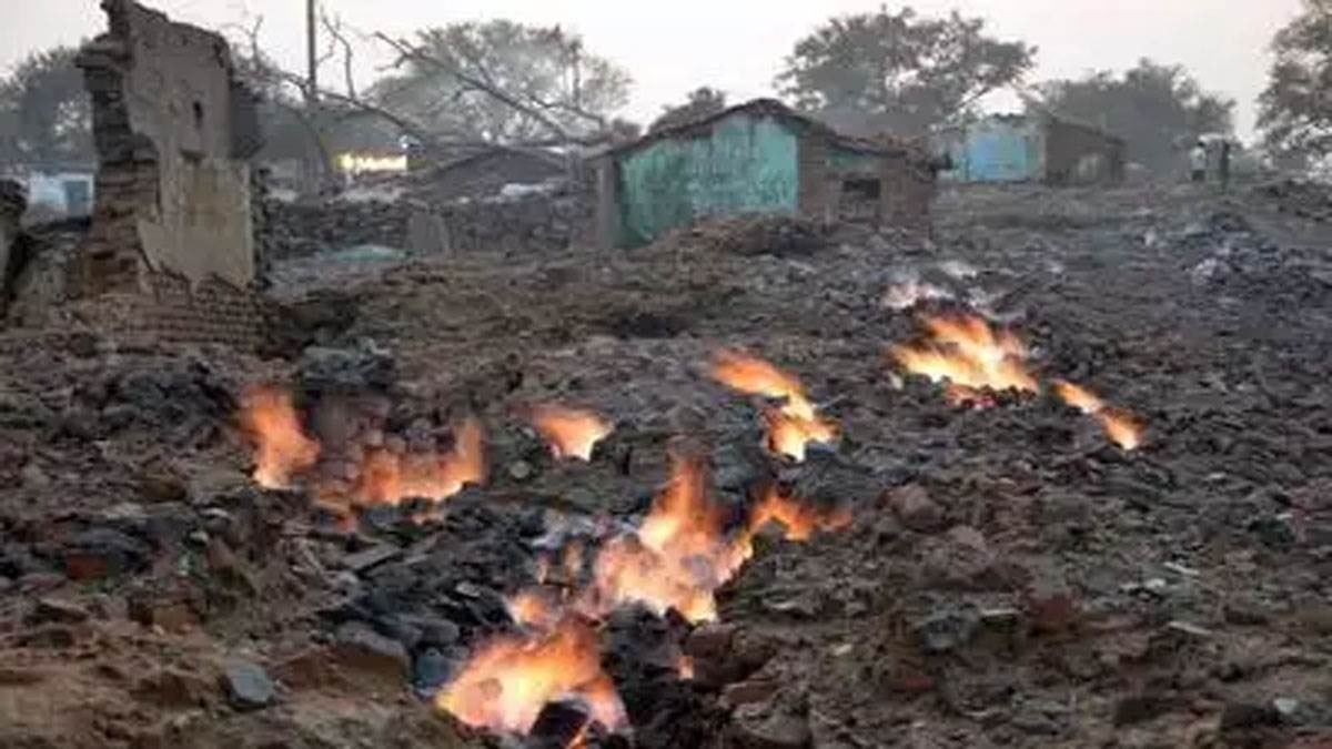 .... तो क्या झरिया पुनर्वास और विकास प्राधिकार अब स्वतंत्र आईएएस के अधीन होगा ,जानिए क्यों नहीं बनी बात