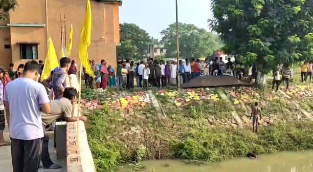 सनसनी! पूजन सामग्री का विसर्जन करने तालाब गई महिला डूबी, हुई मौत