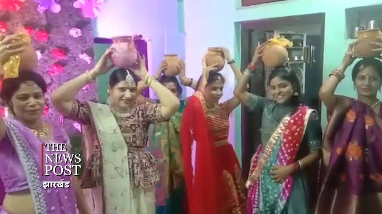 मिथिलांचल की झिझिया : भाई की लंबी उम्र के लिए सिर पर घड़े को रखकर थिरकीं महिलाएं, जला उम्मीदों का दीप