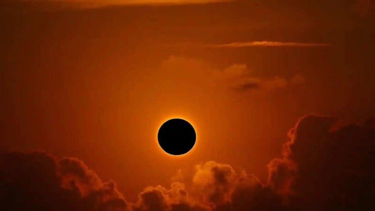 Solar Eclipse 2022: ग्रहण के समय लोगों को इन बातों का रखना चाहिए ध्यान, नहीं तो हो सकता है कुछ अशुभ