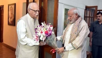 लाल कृष्ण आडवाणी का जन्मदिन आज, राष्ट्रपति प्रधानमंत्री ने दी शुभकामना,जानिए कितने साल के हुए लाल कृष्ण आडवाणी