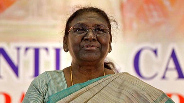 TMC नेता अखिल गिरि का द्रौपदी मुर्मू पर विवादित बयान, कहा- हमारी राष्ट्रपति कैसी दिखतीं हैं?