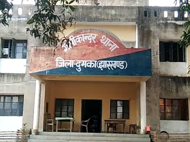 अंधविश्वास की पराकाष्ठा..मिट्टी और गोबर के लेप से मृत शरीर को जिंदा करने की कोशिश