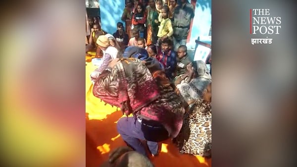 बिहार : नवादा में मासूम बच्ची के साथ छेड़खानी, वीडियो वायरल होने पर SP ने लिया संज्ञान
