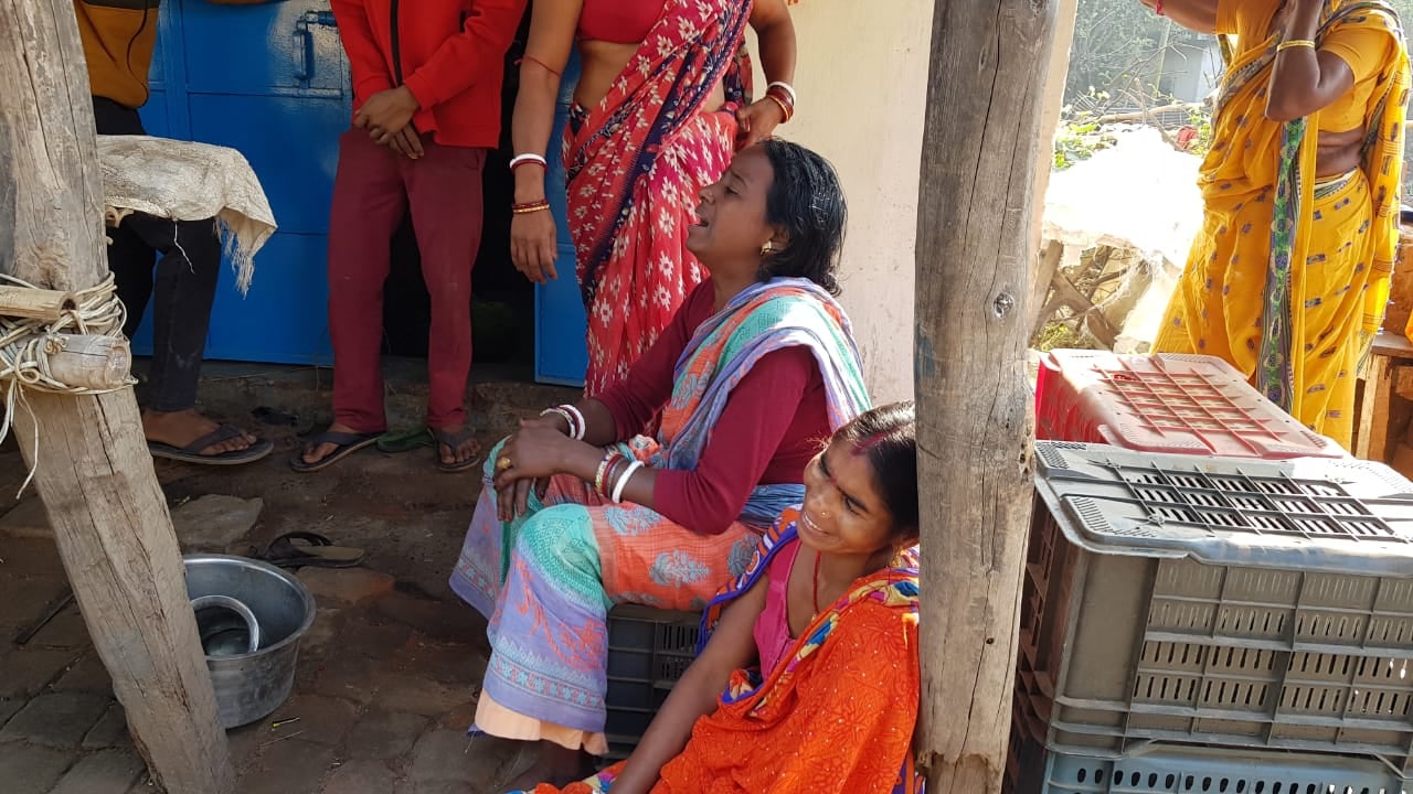 गिरिडीह: ट्रैक्टर ने बाइक को मारी टक्कर, भाई-बहन की मौके पर मौत