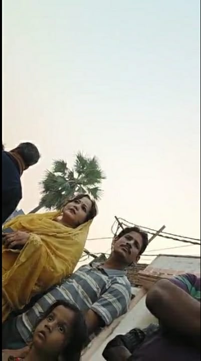 बीच रास्ते में रोक करलोगों ने नीतीश कुमार को सौंपा मांगपत्र, प्रशासन में मचा हड़कंप , जानिए पूरा मामला