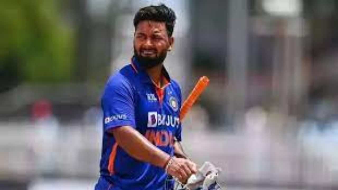 IND vs BAN: बांग्लादेश दौरे के बीच से क्यों होना पड़ा ऋषभ पंत को बाहर, जानिए