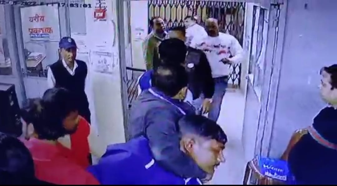 समस्तीपुर : अपराधियों की योजना हुई नाकाम, बैंक कर्मी की चालाकी से बैंक लूटने में असफल रहे बदमाश, एक गिरफ्तार