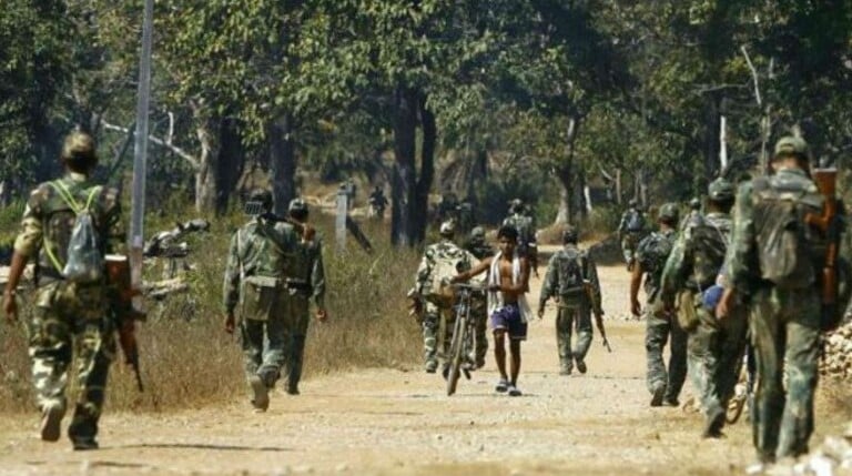 कोल्हान के जंगल में माओवादियों ने लगाया आईईडी, ग्रामीणों से कहा-जंगल में न जाएं