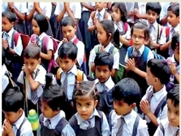अभिभावक हो जाएं तैयार, आने जा रही है मंहगाई की एक और मार, जानिए क्या है यह नई बोझ