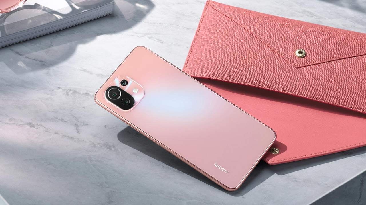दिवाली पर XIAOMI और Redmi मोबाइल फोन पर भारी डिस्काउंट, जानिए कैसे उठा सकते हैं लाभ