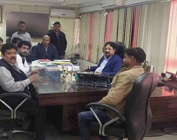 धनबाद : हमसे खरीदे लाख दो लाख तक के समान, जानिए BCCL से कारोबारियों ने क्या रखी मांग