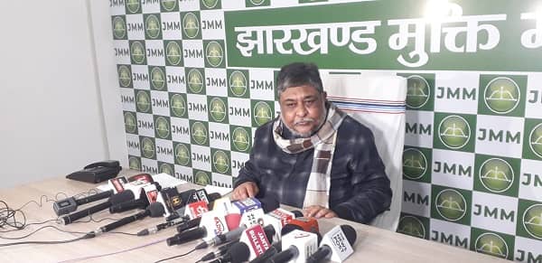 JMM PC : सम्मेद शिखरजी को पर्यटन स्थल घोषित करने विवाद पर झामुमो ने कहा- भाजपा को मांगनी होगी माफी
