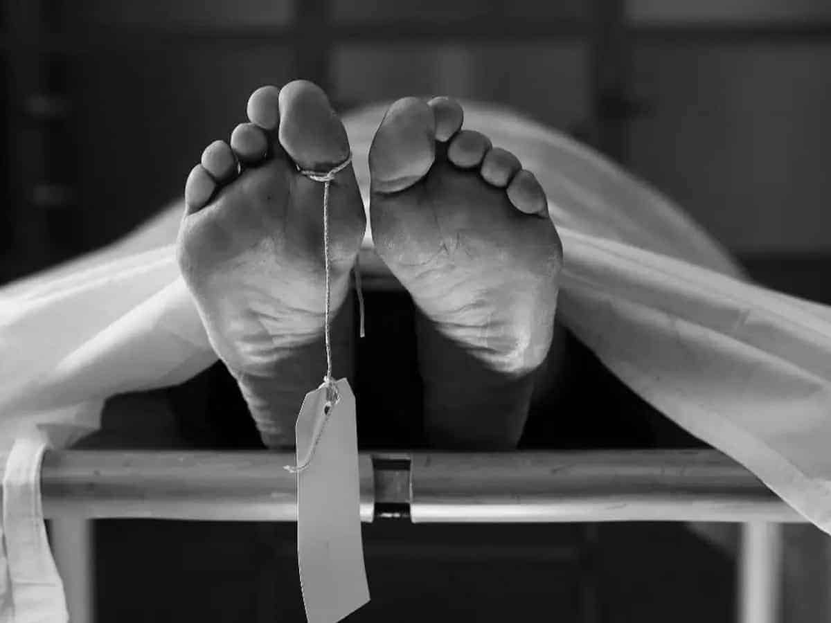 गोड्डा : जिस युवक की इसी माह होनी थी शादी, भागलपुर रेलवे स्टेशन पर दिल्ली हमसफ़र एक्सप्रेस में मिला उसका शव, जानिए क्या है मामला