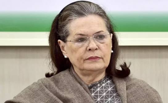कांग्रेस की पूर्व अध्यक्ष सोनिया गांधी की तबीयत बिगड़ी, अस्पताल में भर्ती