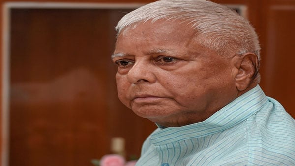 छोटे लाल पर निहाल लालू, बोले-तेजस्वी ने विरोधियों की निकाल दी हवा, विसर्जन करने मैं खुद ही आ गया हूं