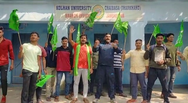 कोल्हान के सबसे बड़े सरकारी कॉलेज जमशेदपुर कोऑपरेटिव कॉलेज के प्राचार्य डॉ अमर सिंह को हटाए जाने की मांग तेज, जानिए मामला