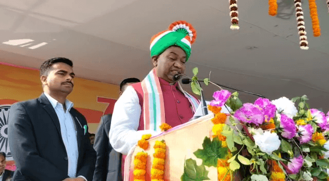 चतरा : गणतंत्र दिवस समारोह में फिसली मंत्री की जुबान , मनरेगा को कहा मरेगा मजदूर !