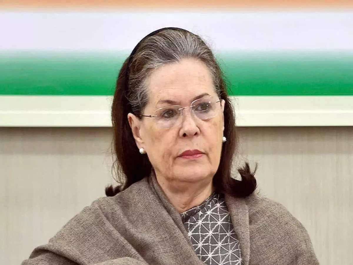 इधर पीएम ‘विश्व गुरु’ और ‘अमृत काल’ का जाप करवाते रहें, उधर उनके दोस्त ने लूट डाला भारत की तिजोरी, बजट को लेकर सोनिया गांधी का बड़ा हमला