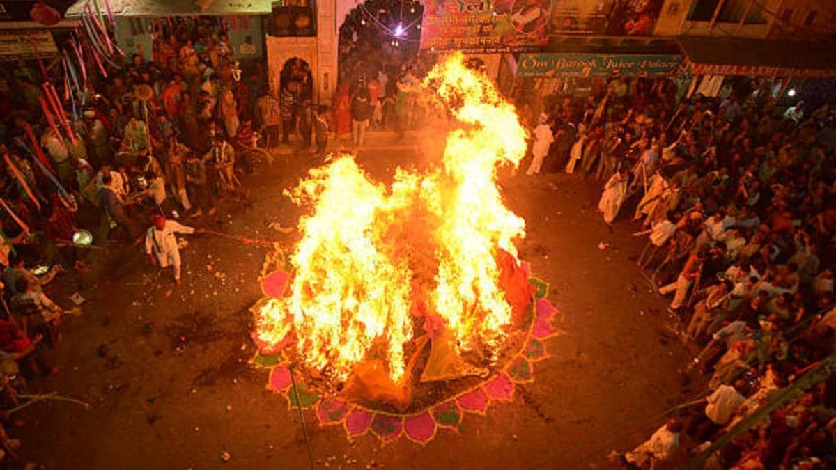 HOLI 2023 : जानिए कब मनाई जाएगी होली, क्या है होलिका दहन का शुभ मुहूर्त और उसका महत्व