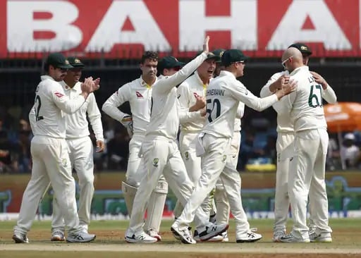 तीसरे टेस्ट मैच में भारतिया पारी 109 रन पर सिमटी, ऑस्ट्रेलिया के तरफ से मैथ्यू कुहनेमन ने लिए 5 विकेट
