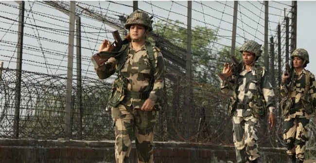 BSF Recruitment: 10 वीं पास के लिए बीएसएफ़ में निकली बंपर वकेंसी, 27 मार्च तक कर सकते हैं अप्लाई