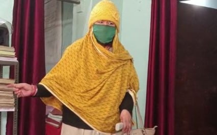 जमशेदपुर सनकी पत्नी मामला : अर्धनग्न अवस्था में बेडरूम से मिला पति का शव, जब पहुंची पुलिस तो बौखलाई पत्नी ने किया हंगामा