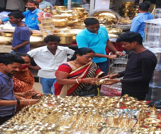 कोयलांचल में बरसने लगी धन्वंतरि की कृपा,300 करोड़ से अधिक के कारोबार की उम्मीद