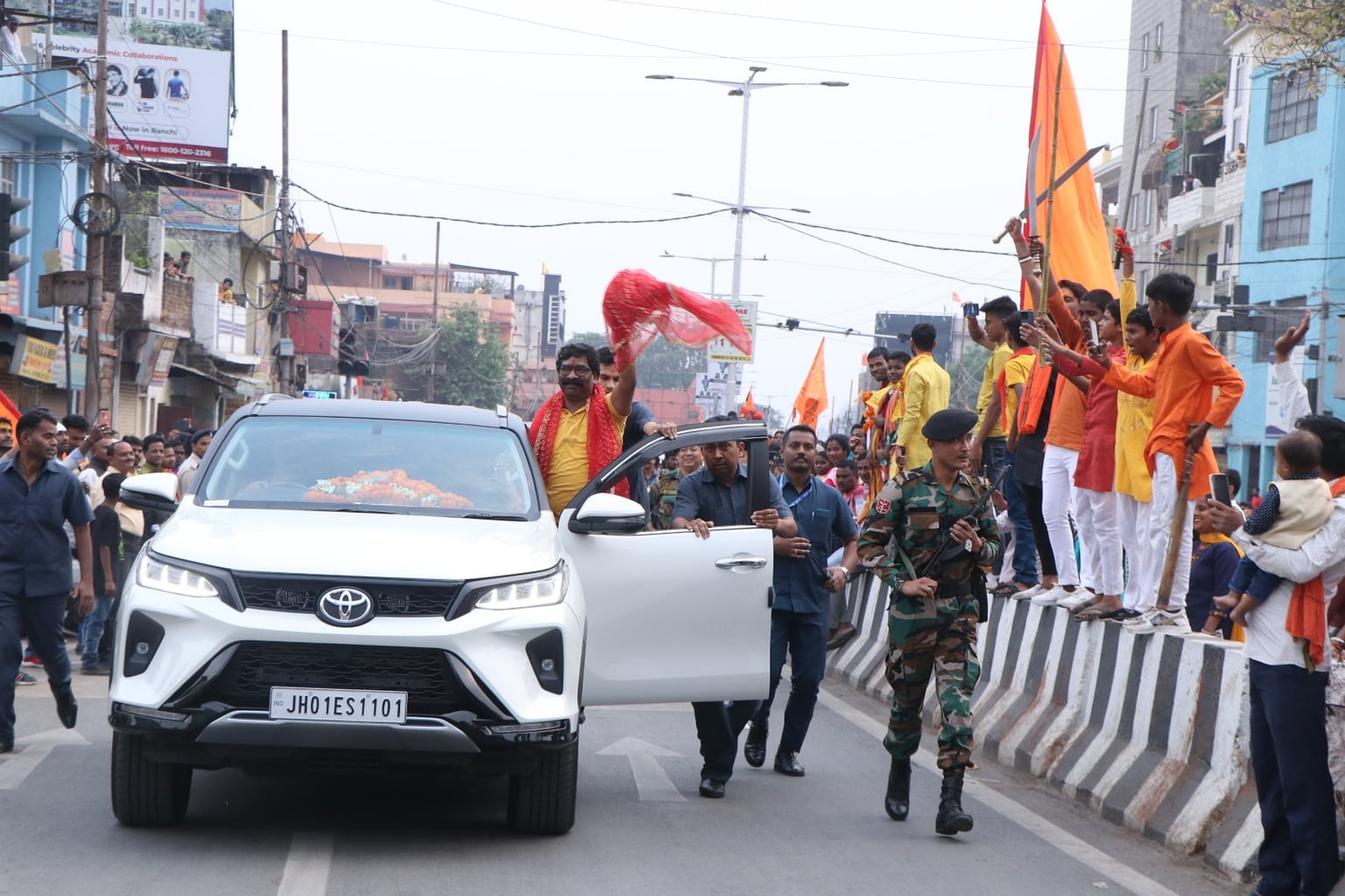 हेमंत सोरेन ने दिया बड़ा संदेश, अपने विरोधियों को कराया चुप, जानिए रामनवमी पर मुख्यमंत्री के संदेश पर यह विश्लेषणात्मक रिपोर्ट