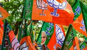 सचिवालय घेराव- भाजपा के ट्रेन पर झामुमो- कांग्रेस का तंज, भीड़ जुटाने के लिए अब हेलिकॉप्टर भी उतारेगी भाजपा