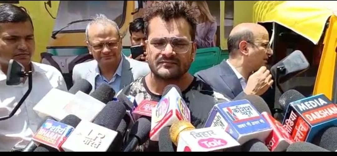 खेसारी यादव अब राजनीति में रखेंगे कदम, जानिए किस पार्टी से लड़ेंगे चुनाव