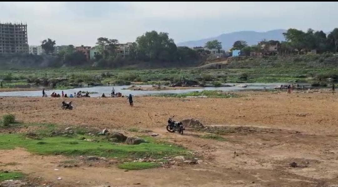 जमशेदपुर: अब बालू माफियाओं पर लगेगा लगाम, जिले में पांच बालू घाटों की टेंडर प्रक्रिया जल्द होगी शुरु