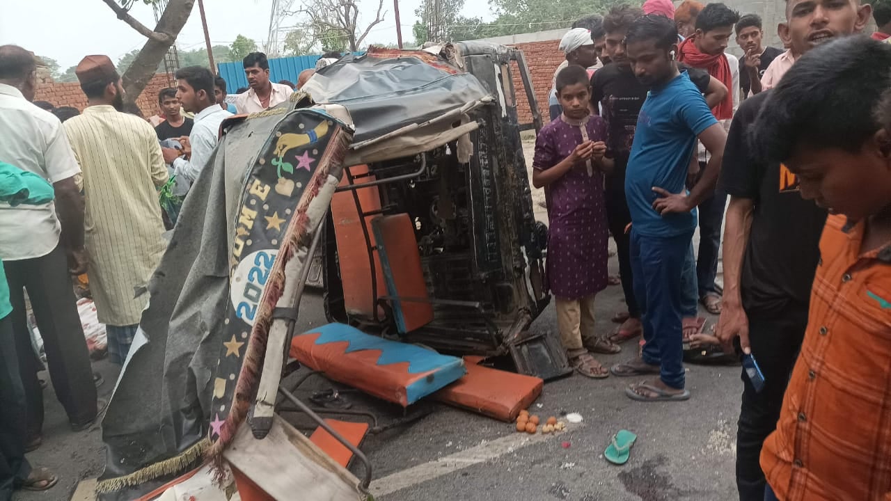 सीतामढ़ी: ट्रक-ऑटो की टक्कर में सात की मौत, दर्जनों घायल