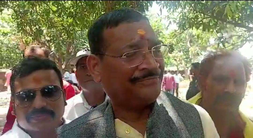 सीएम हेमंत पर दीपक प्रकाश का वार, कहा सरकार देती है भ्रष्टाचारियों को पनाह