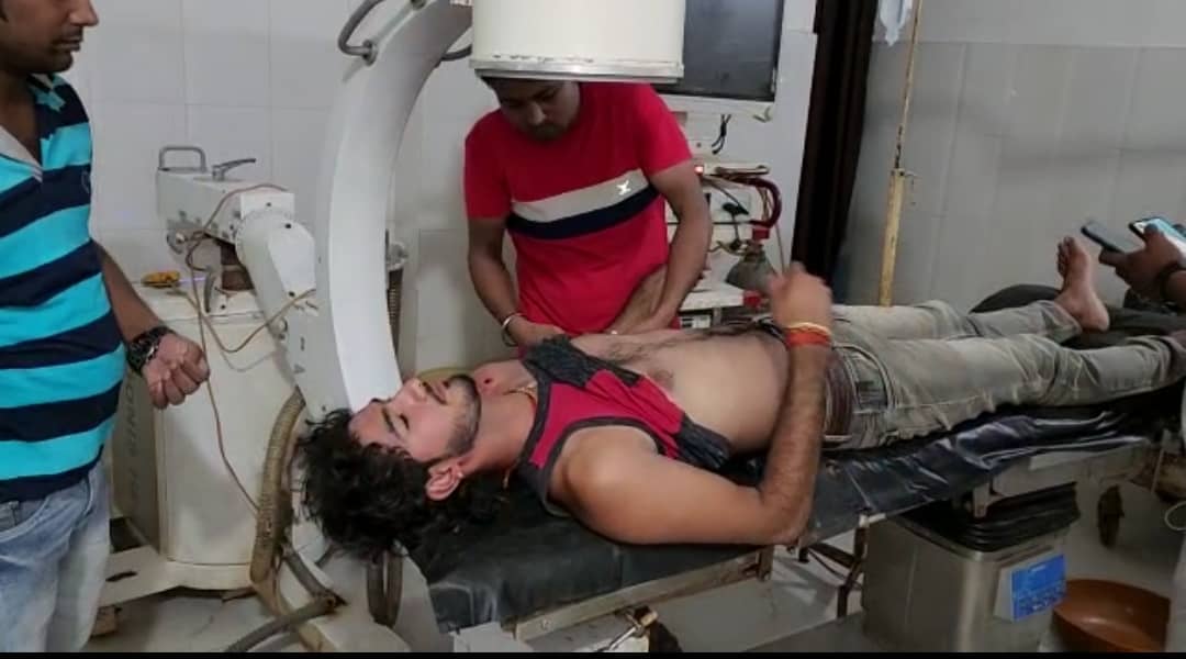 आरा: तिलक समारोह में हर्ष फायरिंग, युवक को लगी गोली