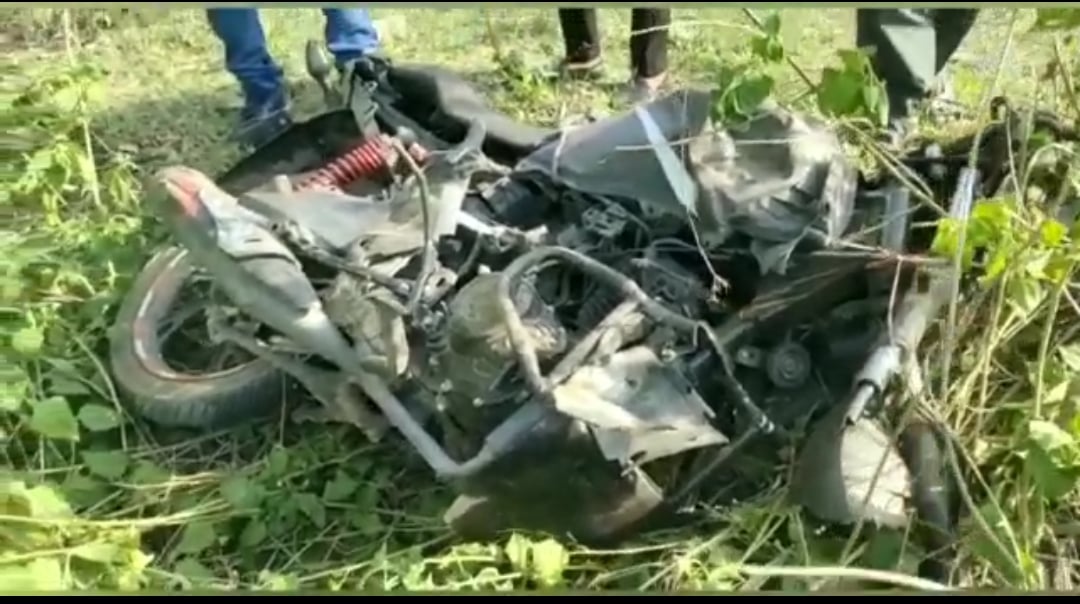 बोकारो: बाइक और कार में आमने सामने टक्कर, एक की मौत