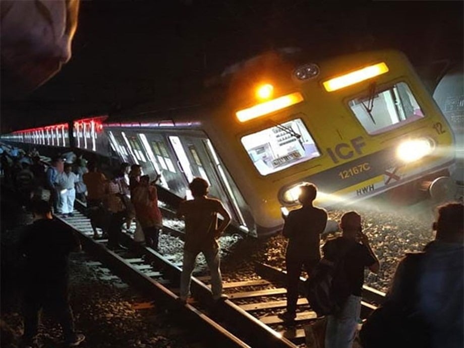 बंगाल के शक्तिगढ़ में ट्रेन दुर्घटना ,जानिए परिचालन पर क्या हुआ असर