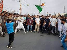 Karnatka Election-134 तक पहुंचा ‘हाथ’, मूर्छाते कमल पर चला कांग्रेसी पंजा