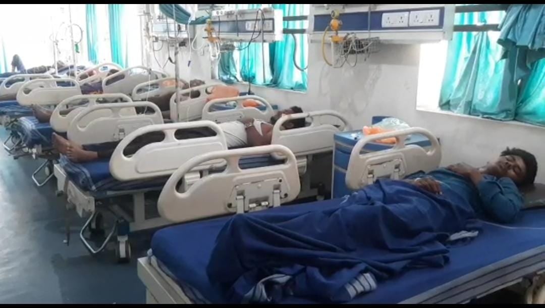 रक्तदान महादान, बीडीओ ने ब्लड डोनेट कर लोगों को किया जागरुक