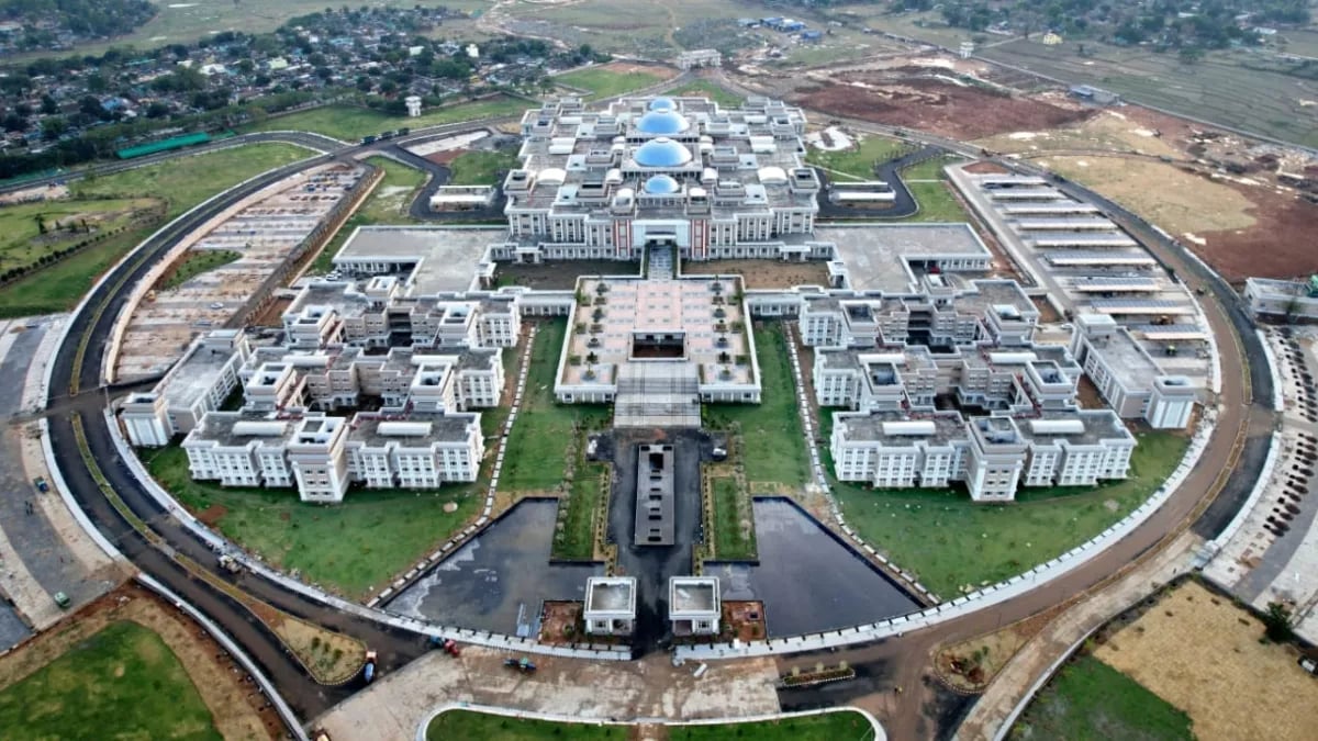 सुप्रीम कोर्ट से भी बड़ा है झारखंड हाईकोर्ट का परिसर, 24 मई को महामहिम के हाथों होना है उद्घाटन, इसकी भव्यता को खंगालती यह रिपोर्ट