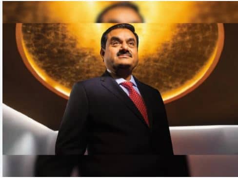 अडाणी ग्रुप के शेयर्स में तूफानी तेजी का असर, एक दिन की कमाई में पांच अमीरों को पछाड़ा, टॉप-20 में पहुंचे गौतम अडानी