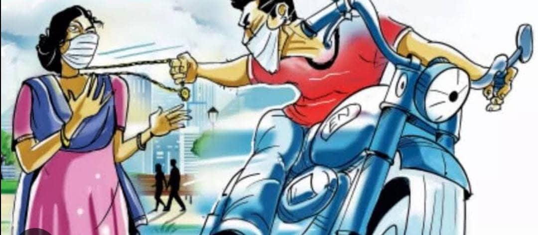 अपराधियों के हौसले बुलंद, दिन-दहाड़े महिला से की छिनतई, CCTV में कैद वारदात