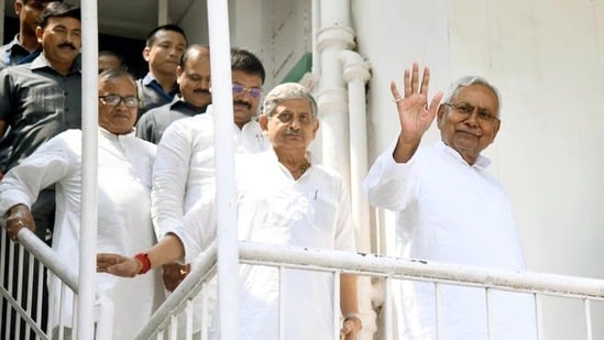कभी भी बज सकती है 2024 की डुगडुगी! जदयू विधायकों के साथ सीएम नीतीश की मुलाकात के मायने