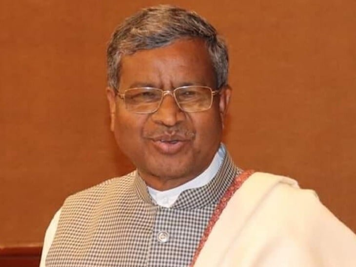 सारे प्रयोग असफल! उल्टा पड़ा गैर आदिवासी चेहरे को सामने लाने का दांव, थक हार बाबूलाल शरणम् हुई भाजपा