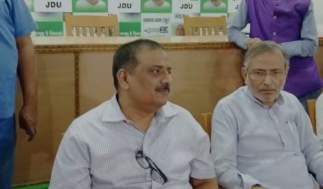 राहुल गांधी की सजा बरकरार, मंत्री संजय झा ने कुछ भी बोलने से किया इंकार,जानें नीतीश कुमार पर क्या कहा