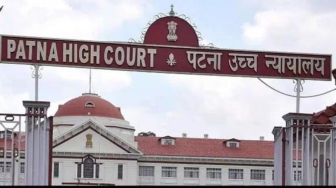 बिहार के स्कूलों में 75 हजार फर्जी शिक्षक! के.के पाठक ने लटकाई बर्खास्तगी की तलवार