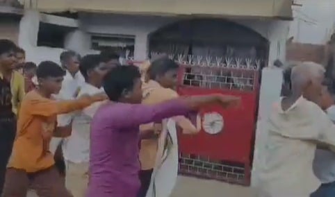 विवाहिता की मौत पर हुआ बवाल, पति, सास और ननद पर हत्या का आरोप, पढ़ें ये सनसनीखेज मामला